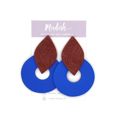 Sandra - bordô e azulão