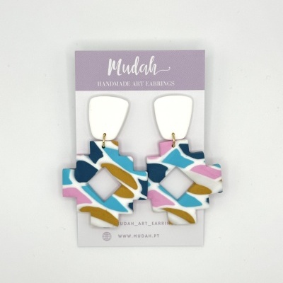 Brincos - padrão vitral colorido