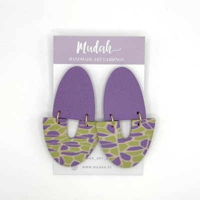 Carlota - lilás escuro e padrão vitral