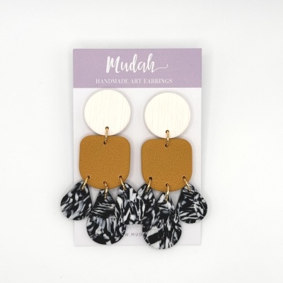 Isabel - branco, amarelo mostarda e padrão preto e branco