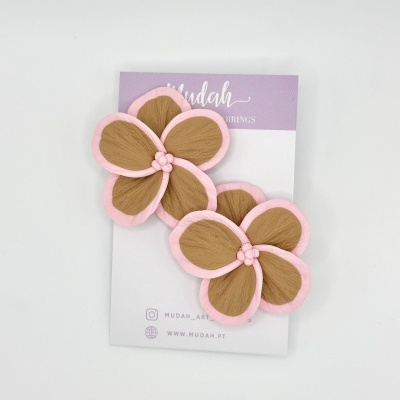 Flor grande - rosa claro e bege