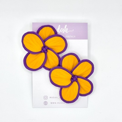 Flor grande - amarelo e roxo