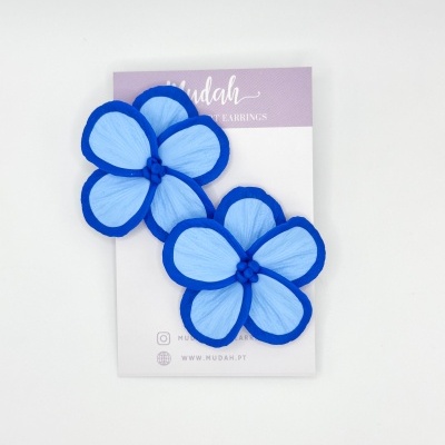 Flor grande - azulão e azul claro