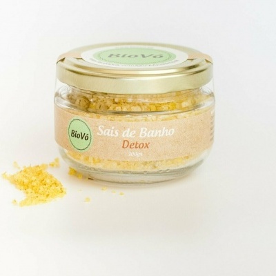 Frasco de sais de banho Detox BioVô em vidro com tampa dourada.