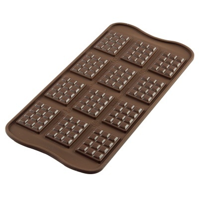 Forma silicone castanha para barras de chocolate com doze moldes quadriculados