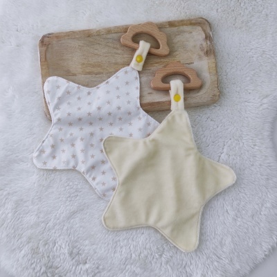 Doudou com mordedor Lília