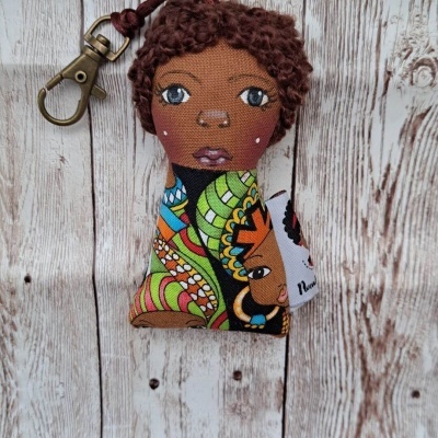 Porta-Chaves Boneca – Energia Africana
