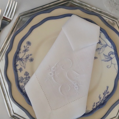 Conjunto de 4 Guardanapos Monograma 1 ou 2 Letras Clássicas com Flores