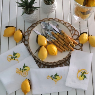 Conjunto de 4 Guardanapos 1 Letra Frutos