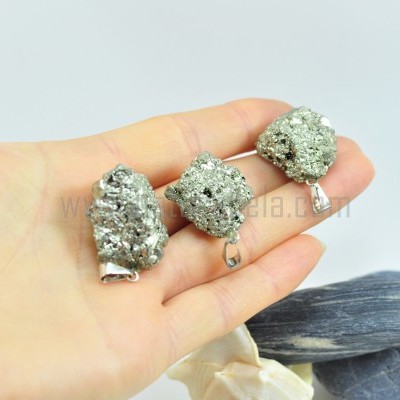 Pendente de Pirita em bruto Pendente de Pirita em bruto