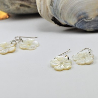 Brincos Madrepérola Prata Brincos Madrepérola Prata