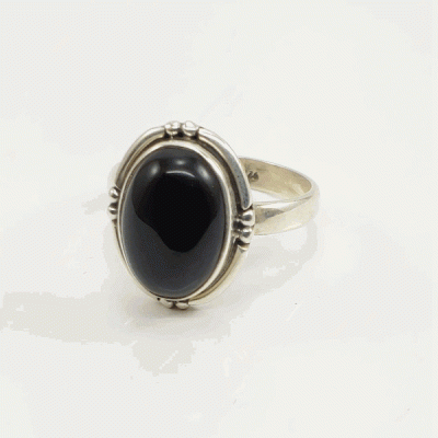 Anel em Prata ONIX modelo "Vitória" Anel em Prata ONIX modelo "Vitória"