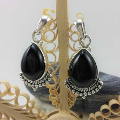 Pendente lágrima em Prata com ONIX Pendente lágrima em Prata com ONIX