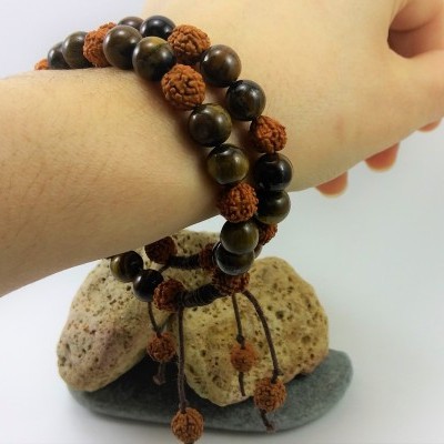 RudraBela Pulseira Rudraksha com Olho de Tigre RudraBela Pulseira Rudraksha com Olho de Tigre