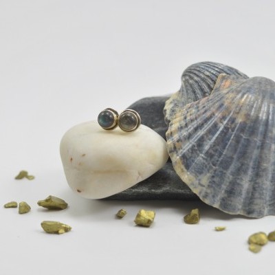 Brincos em Prata com pedra Labradorite Brincos em Prata com pedra Labradorite