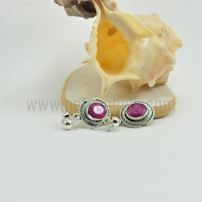 Brincos em Prata com Rubi Brincos em Prata com Rubi