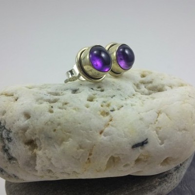 Brincos em Prata com pedra Ametista Brincos em Prata com pedra Ametista