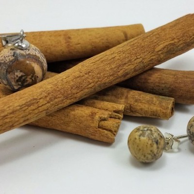 Conjunto Pendente e Brincos em Pedras Naturais Jaspe "Paisagem" Conjunto Pendente e Brincos em Pedras Naturais Jaspe "Paisagem"