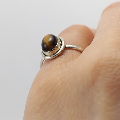 Anel em Prata com Olho de Tigre Anel em Prata com Olho de Tigre