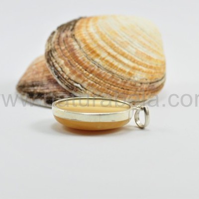 Pendente em prata lisa Oval de Ágata Rendada Pendente em prata lisa Oval de Ágata Rendada