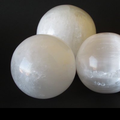 Esfera de Selenita GRANDE Esfera de Selenita GRANDE