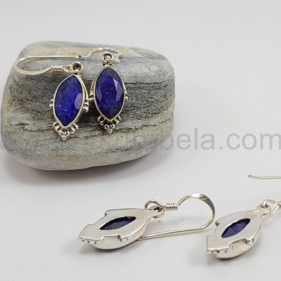 Brincos em Prata com Safira facetada Brincos em Prata com Safira facetada