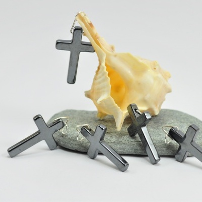 Pendente Cruz Hematite em Prata