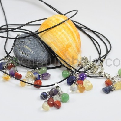 Colar/fio com pedras dos 7 Chacras