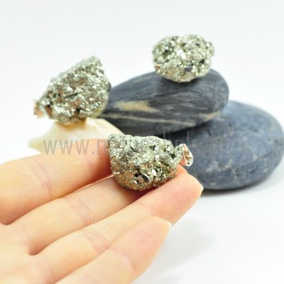Pendente de Pirita em bruto Pendente de Pirita em bruto