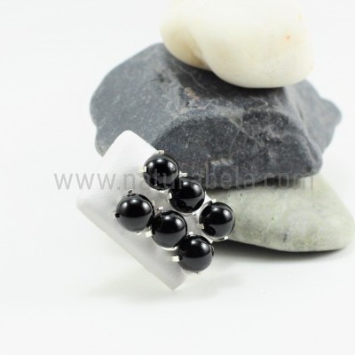 Brincos em prata com Bola 8mm de Turmalina Negra GARRA Brincos em prata com Bola 8mm de Turmalina Negra GARRA