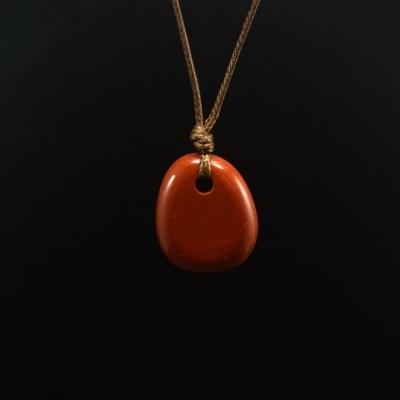 Pendente Pedra de Jaspe Vermelho – Signo Carneiro Pendente Pedra de Jaspe Vermelho – Signo Carneiro