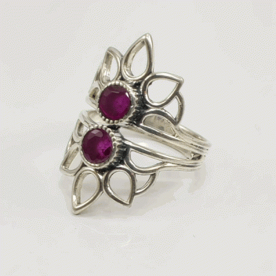 Anel em Prata Rubi modelo "Rainha" Anel em Prata Rubi modelo "Rainha"