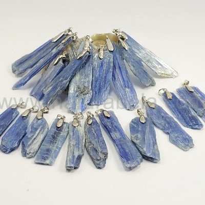 Pentente em Cianita Azul Pentente em Cianita Azul