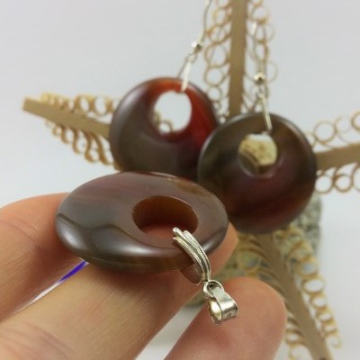 Conjunto Brincos e Pendente em Prata com pedra Carneóla