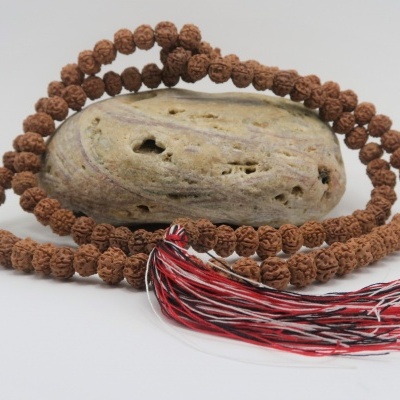 JapaMala 108 Rudrakshas 10mm cor Natural JapaMala 108 Rudrakshas 10mm cor Natural