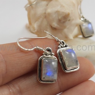 Brincos em Prata com Pedra da Lua quadrados Brincos em Prata com Pedra da Lua quadrados