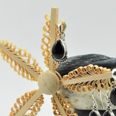 Pendente lágrima em Prata com ONIX Pendente lágrima em Prata com ONIX