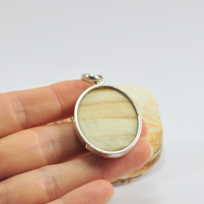 Pendente em Prata Redondo com Ágata Rendada Pendente em Prata Redondo com Ágata Rendada