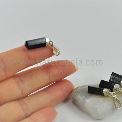 Pendente em Prata Turmalina Negra em Bruto (pequeno) Pendente em Prata Turmalina Negra em Bruto (pequeno)