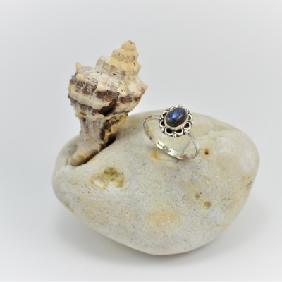 Anel em Prata com Labradorite Anel em Prata com Labradorite