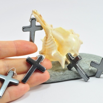 Pendente Cruz Hematite em Prata