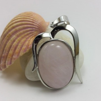 Pendente ovalado com quartzo rosa Pendente ovalado com quartzo rosa