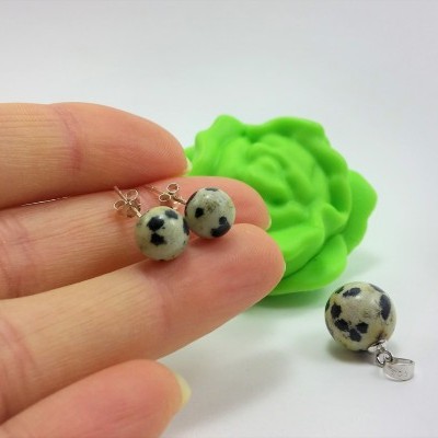 Conjunto Pendente e Brincos em Pedras Naturais Jaspe Dálmata Conjunto Pendente e Brincos em Pedras Naturais Jaspe Dálmata