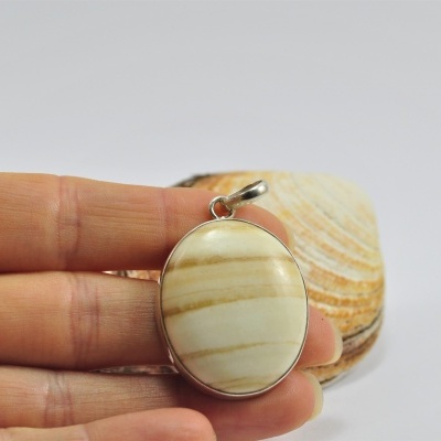 Pendente em Prata Redondo com Ágata Rendada Pendente em Prata Redondo com Ágata Rendada