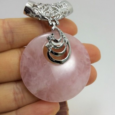 Pendente de quartzo rosa com cilindro filigrana Pendente de quartzo rosa com cilindro filigrana