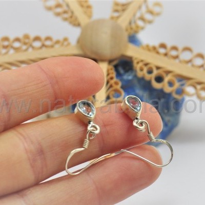 Brincos em prata de Topázio facetado Brincos em prata de Topázio facetado