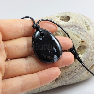 Colar com Obsidiana nevada (signo Capricórnio)