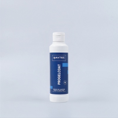 Frasco branco com etiqueta azul de creme de limpeza Navtec Progecoat