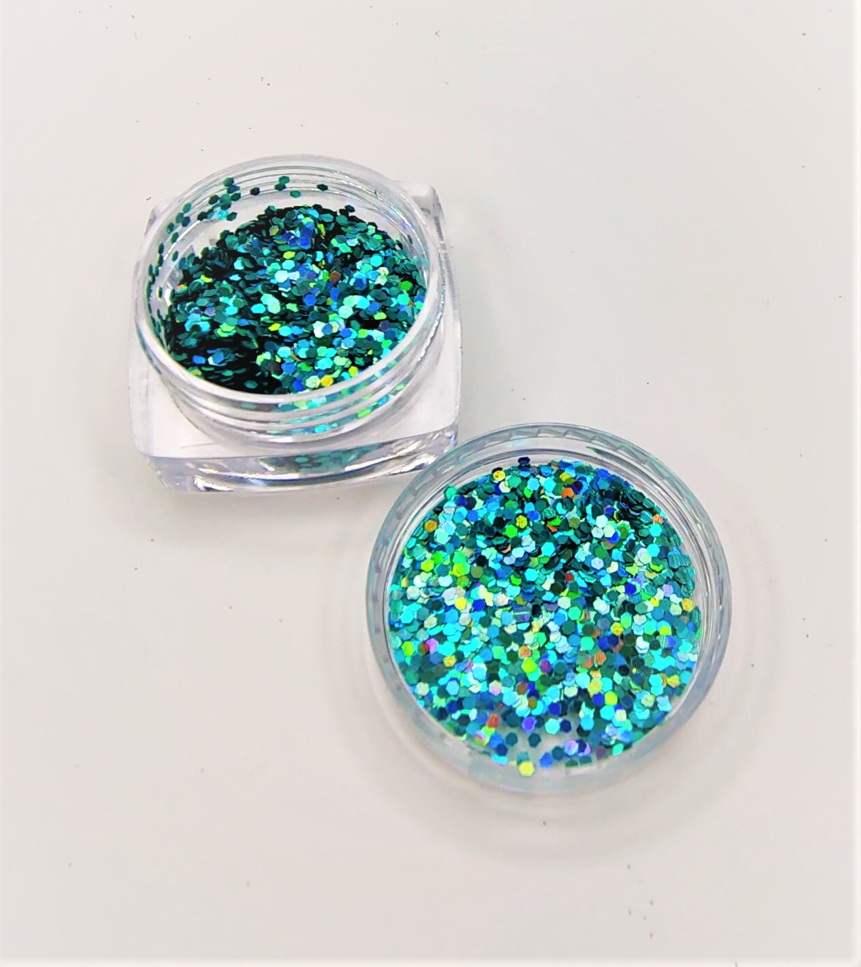 Glitter&#x20;M&#x00E9;dio