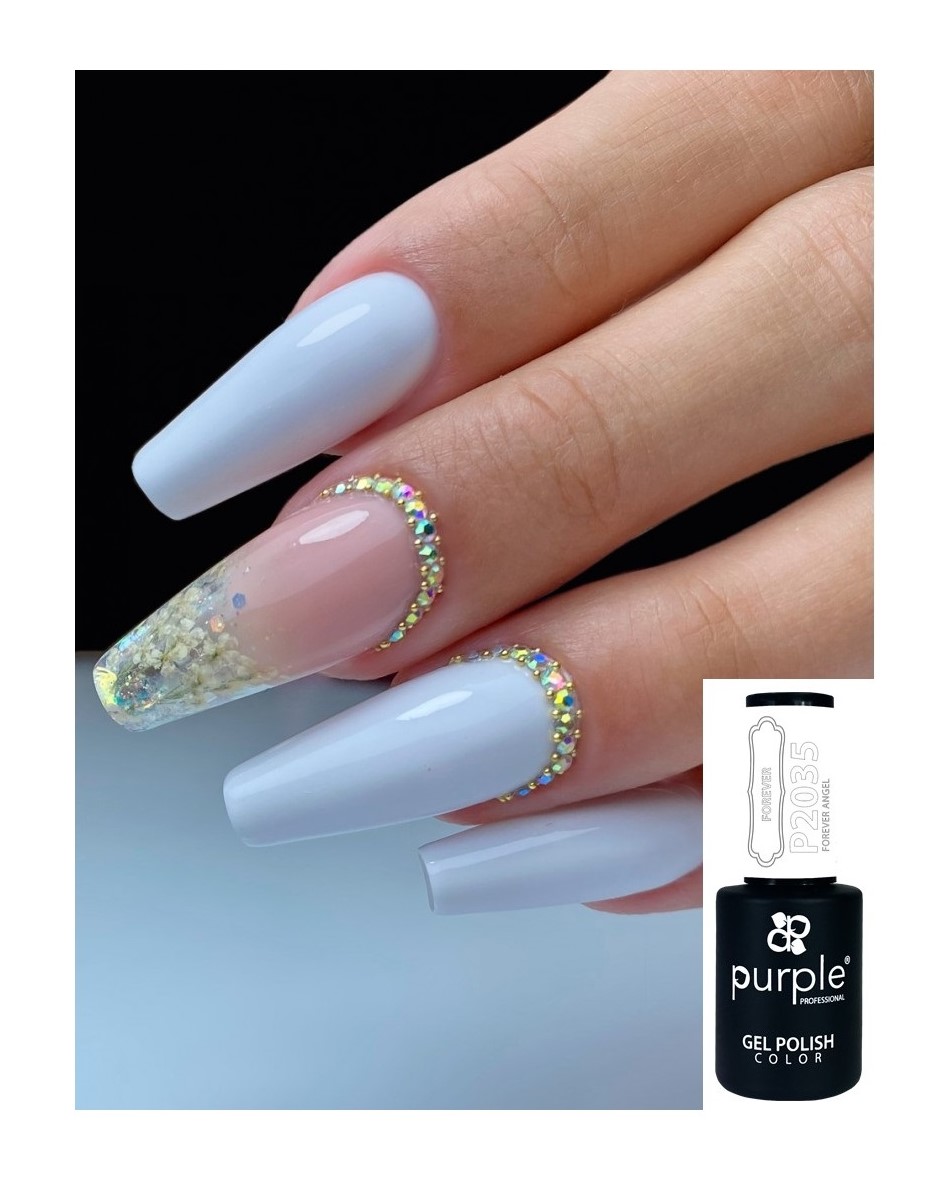 Unhas compridas com verniz gel lilás, cristais e strass coloridos